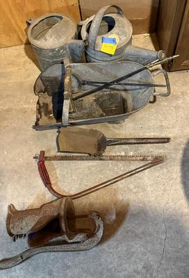 Garage #75, Vintage gas cans etc