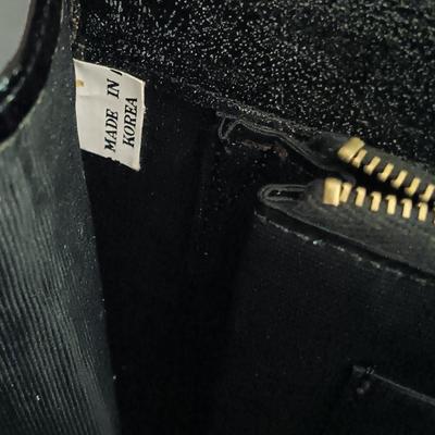 LOT 277: Vintage Estée Lauder Azurée Green Jars and Re-Nutriv Jars, Glass Eye Cup, Apothecary Jar, Vintage Hand Bag & More