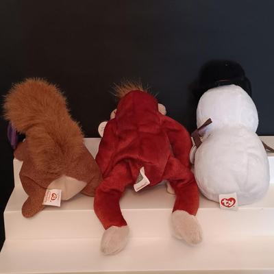 LOT 278: Collection of Vintage Beanie Babies