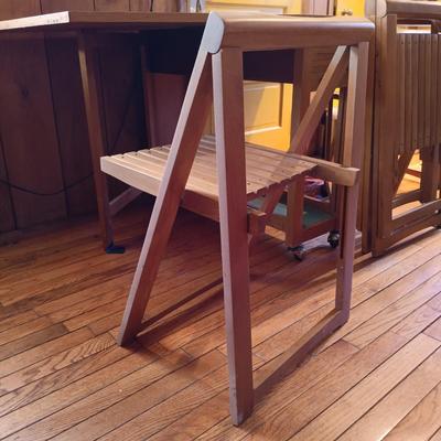 LOT 286: Romanian Made MCM Hideaway Drop Leaf Table w/ 5 Folding Chairs