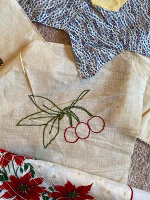 EMBROIDERED QUILT SQUARES