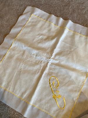 EMBROIDERED QUILT SQUARES