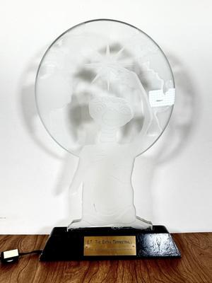 LOT 16A: 1996 Universal Studios E.T. the Extra Terrestrial Limited Edition 15th Anniversary Etched Lighted Display