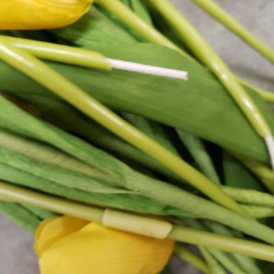 Faux Flowers, Potted Topiary and Dried Wreath (2058F-KD)