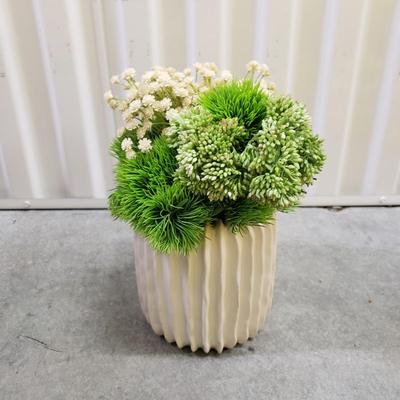 Faux Flowers, Potted Topiary and Dried Wreath (2058F-KD)