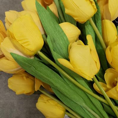 Faux Flowers, Potted Topiary and Dried Wreath (2058F-KD)