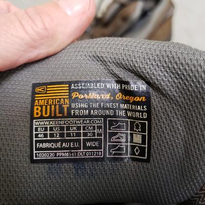 Men's Shoes-Keen, Burkenstock, & Oofos (1020CR-KD)