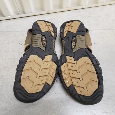 Men's Shoes-Keen, Burkenstock, & Oofos (1020CR-KD)