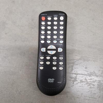 Vizio 32" TV W/Remote & Magnavox DVD Player W/Remote (1020FL-KD)