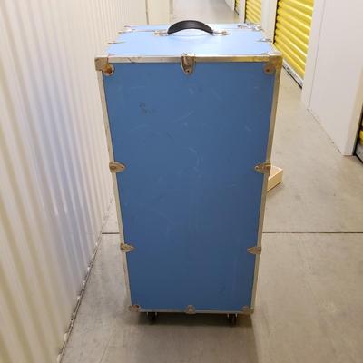 Traveling Trunk W/Two Caster Wheels (1020FL-KD)