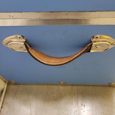 Traveling Trunk W/Two Caster Wheels (1020FL-KD)