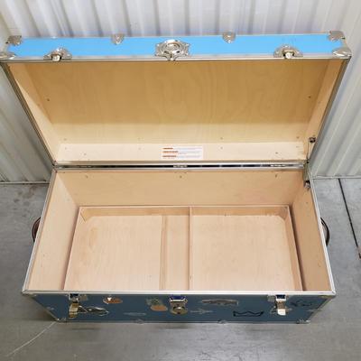 Traveling Trunk W/Two Caster Wheels (1020FL-KD)