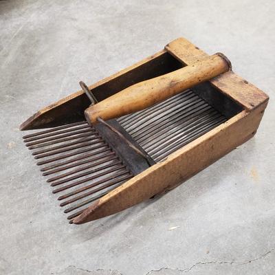 Antique Baskets, Ledger, Oiler and More (2058F-KD)