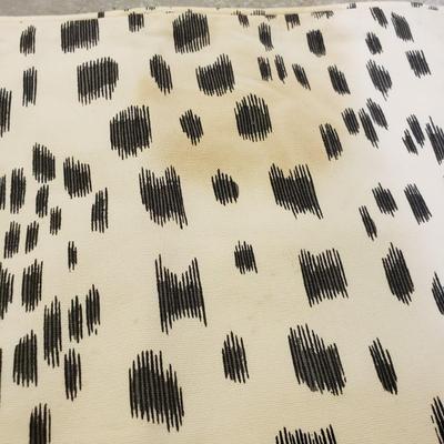 Linen/Cotton Tablecloths, Napkins. and Runner (2058F-KD)