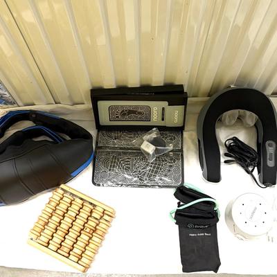 Shiatsu Massagers & Self-care Accessories (1020CL-ES)