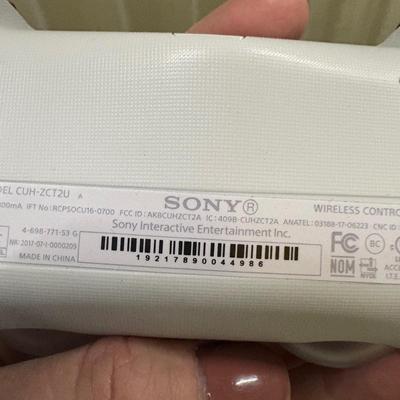 X-box, Wii, Play Station Units w/Accessories (1020 FL-ES)