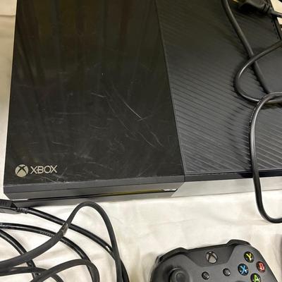 X-box, Wii, Play Station Units w/Accessories (1020 FL-ES)