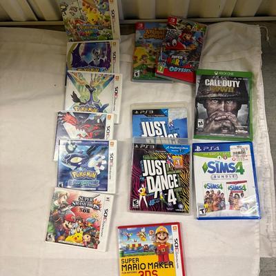 X-box, Wii, Play Station Units w/Accessories (1020 FL-ES)