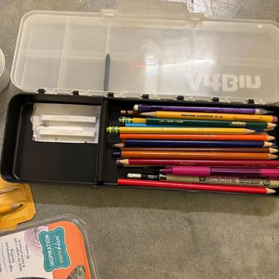 Huge Mixed Fine Art & Craft Supplies (2058F-ES)