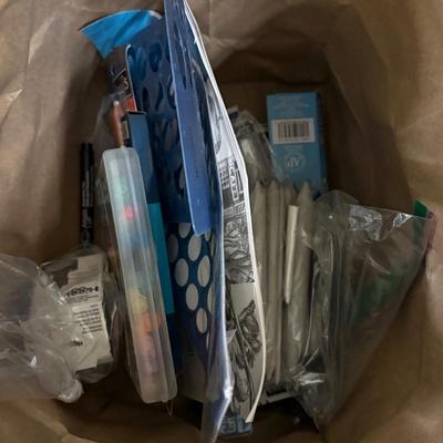 Huge Mixed Fine Art & Craft Supplies (2058F-ES)