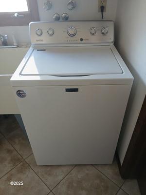 Working Maytag Commercial Technology washing machine