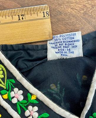 Joycelyn's of California size 14 Vintage Embroidered Floral tunic Asian Spring top or Jacket