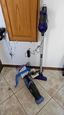 Aposen upright vacuum cleaner and Shark SV75Z cordless vacuum with charging cord