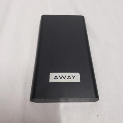 Away, Courant, Darfoo Charging Devices and Sonos Wifi Enhancer (1020FL-KD)