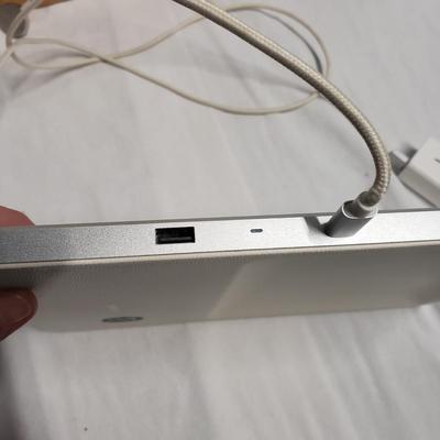 Away, Courant, Darfoo Charging Devices and Sonos Wifi Enhancer (1020FL-KD)