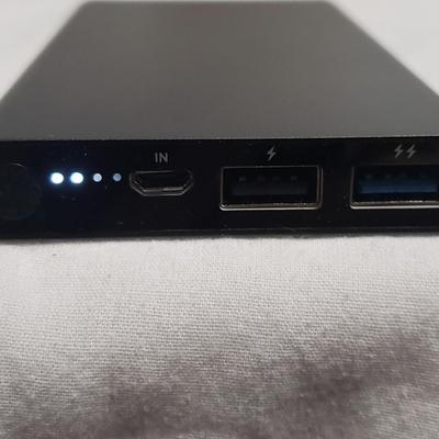 Away, Courant, Darfoo Charging Devices and Sonos Wifi Enhancer (1020FL-KD)