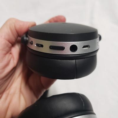 Logitech NIB Speakers, Lumen Health Monitor, BesteKer 1080P Digital Camera, Sennheiser Headphones and More (1020FL-KD)