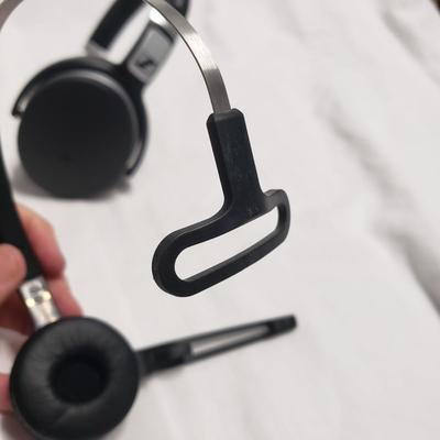 Logitech NIB Speakers, Lumen Health Monitor, BesteKer 1080P Digital Camera, Sennheiser Headphones and More (1020FL-KD)