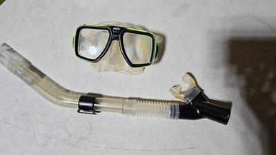 Scuba diving gear and nice 3xl O'Neill wetsuit