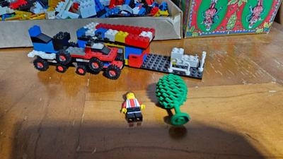 Vintage Space Base Alpha Loc Blocs 880 piece set Lego set