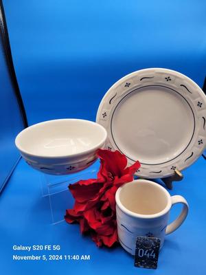 Longaberger Vintage Blue Pattern - NEW IN BOX - Set 2