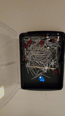 Four jars of vintage buttons, and other sewing notions