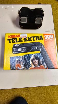 Kodak Tele-ektra 300 camera and view-master stereoscope Viewfinder toy