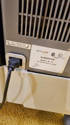 Large sized Bionaire humidifier with Bionaire filters