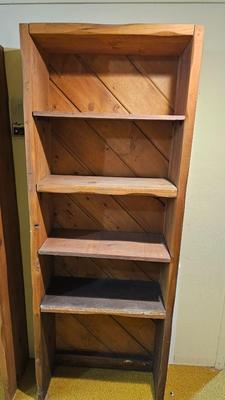 Nice pine wood bookshelf (2 of 2)