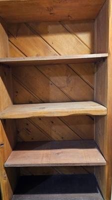 Nice pine wood bookshelf (2 of 2)