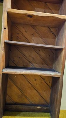 Nice pine wood bookshelf (2 of 2)