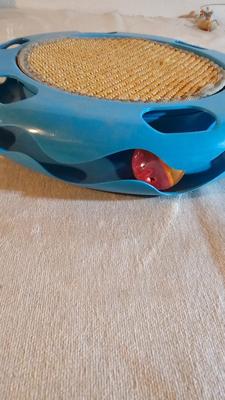 Cat items - Toys - food and water bowls - and more