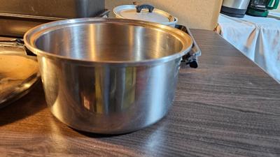 Knife set, pans and treys, large roaster