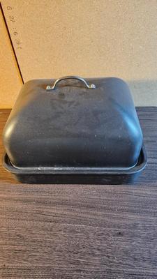 Knife set, pans and treys, large roaster