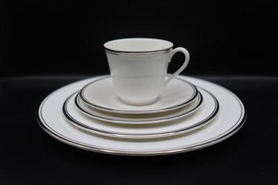 Royal DOULTON English Fine Bone China - 56 Piece Set
