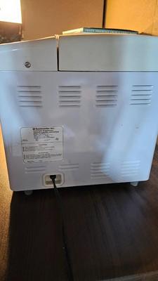 Toastmaster automatic bread maker