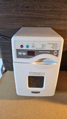 Toastmaster automatic bread maker