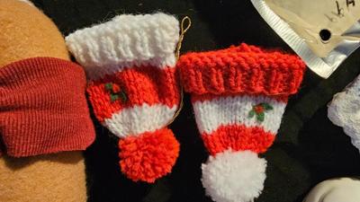 Christmas Decorations - Gingerbread - snowman / penguin tic-tac toe game, silver bow decorations and more