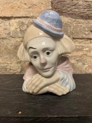 Clown themed items, jewelry box