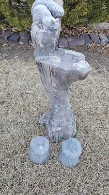 Cement decorative Bird bath pedestal with small garden statues